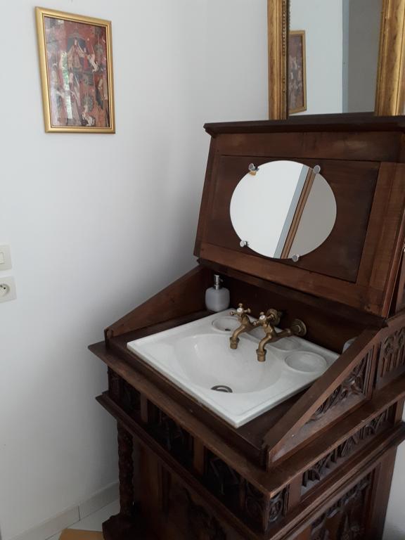 Bed and Breakfast La Cure Du Maine Charles Birac  Экстерьер фото