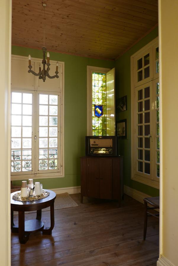 Bed and Breakfast La Cure Du Maine Charles Birac  Экстерьер фото