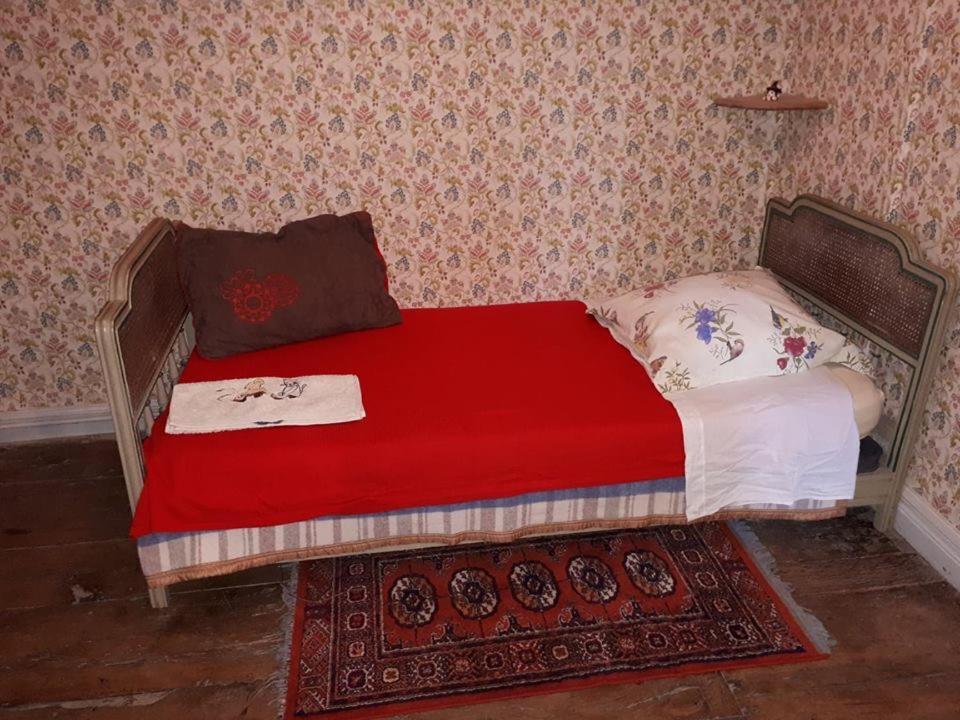 Bed and Breakfast La Cure Du Maine Charles Birac  Экстерьер фото
