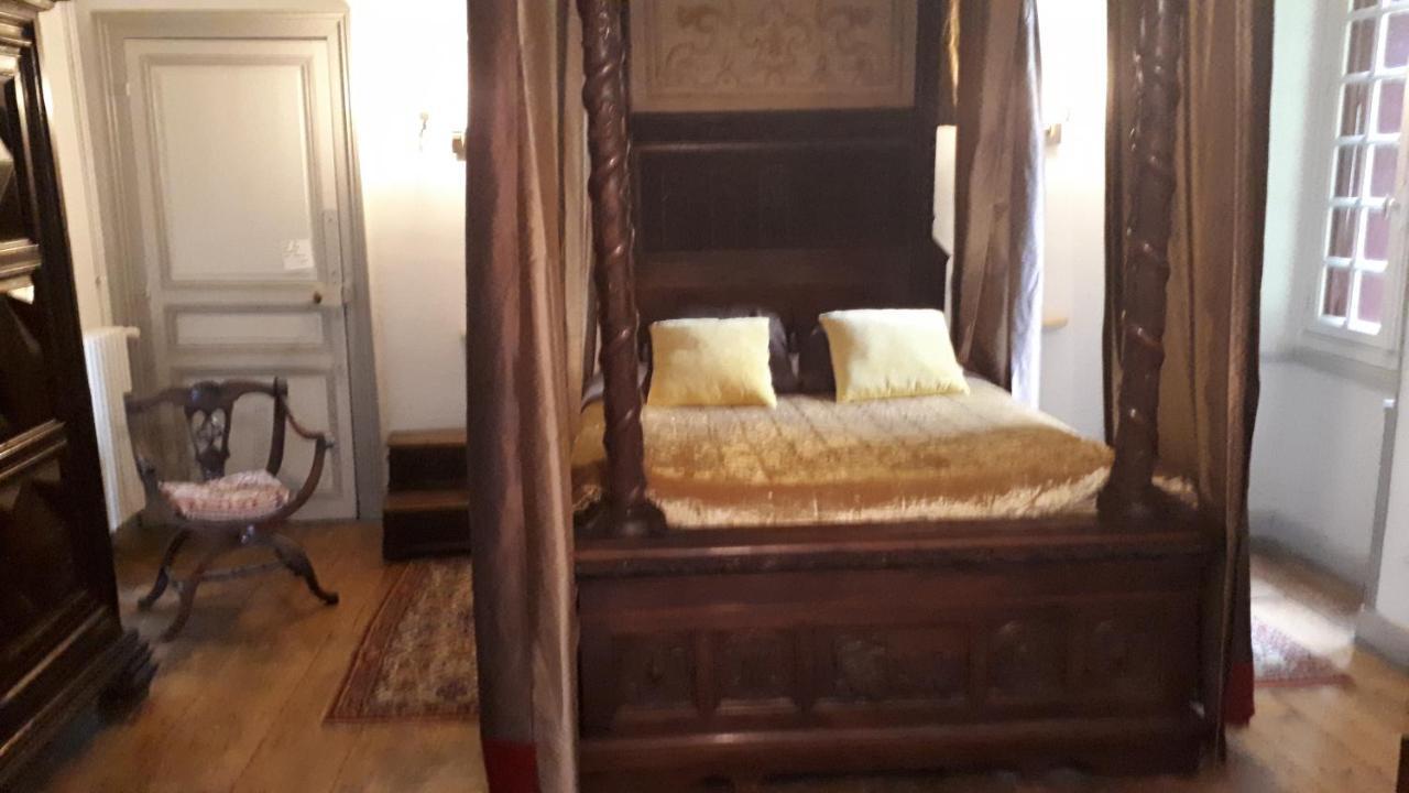 Bed and Breakfast La Cure Du Maine Charles Birac  Экстерьер фото
