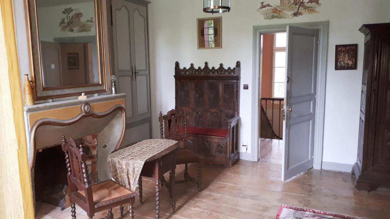 Bed and Breakfast La Cure Du Maine Charles Birac  Экстерьер фото